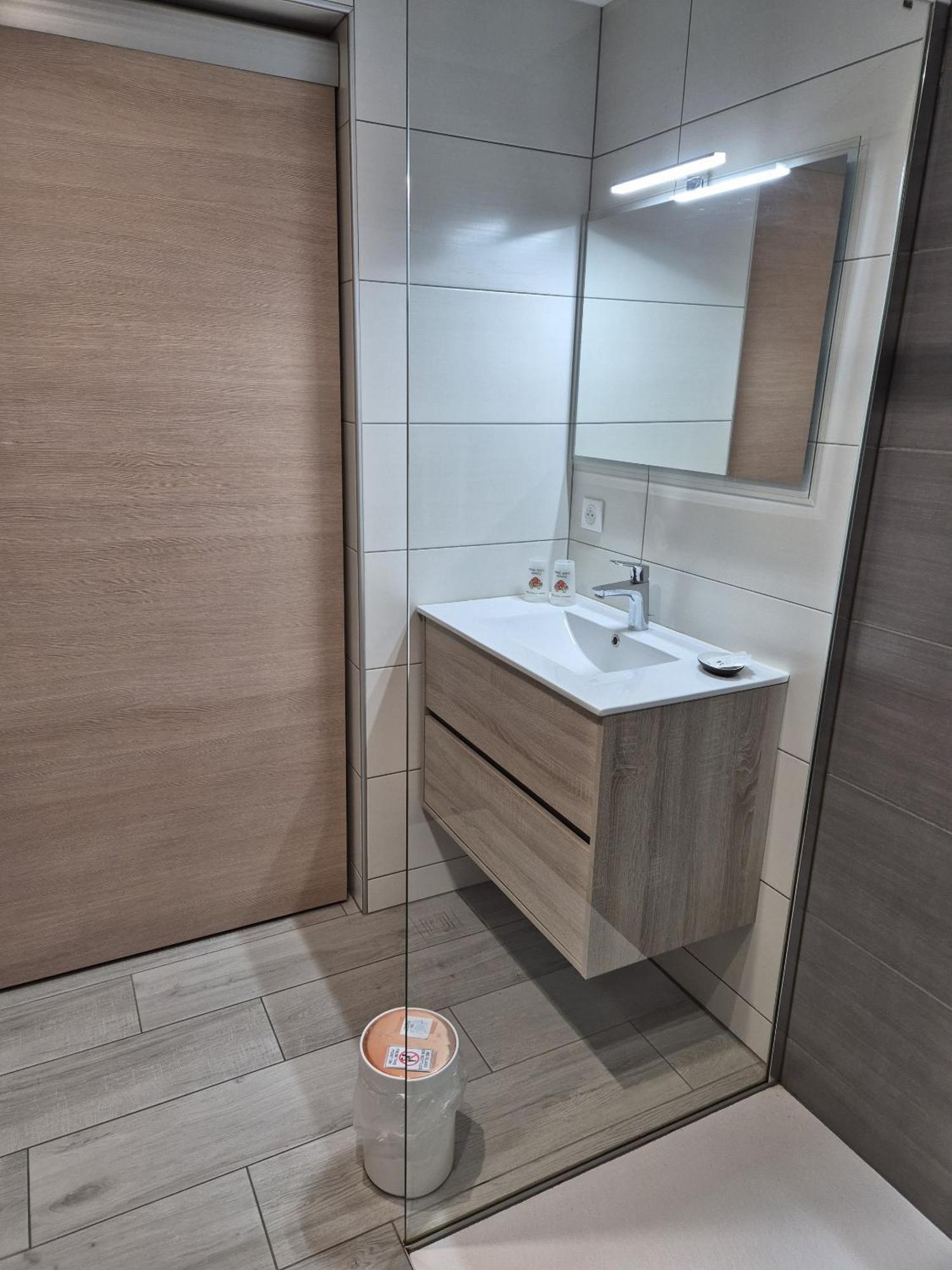 Thirion Apartment *